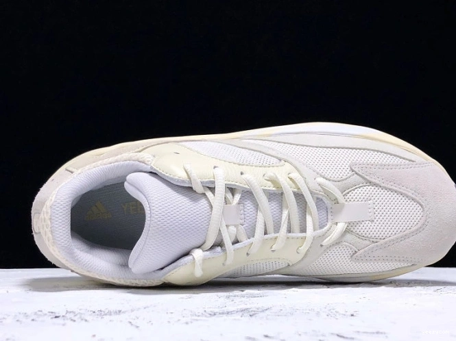 Yeezy Boost Adidas Analog 700 EG7596 0802